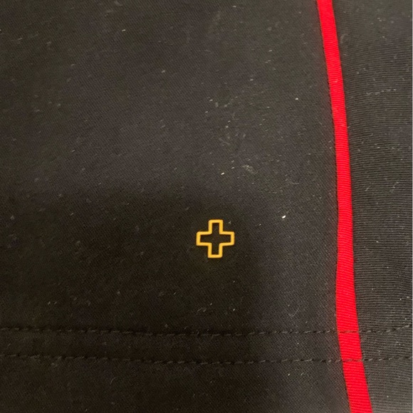 Scrub top - Picture 2 of 3